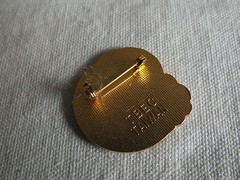 Beautiful Brooch Pin Gold Tone Enamel “Adventure Flights” Signed Hot Air Balloon
