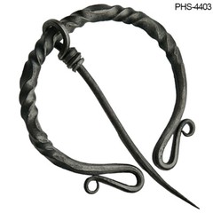 Scottish Grand Pennanular Brooch – Medieval Style Hand Forged Iron Elegant Twist