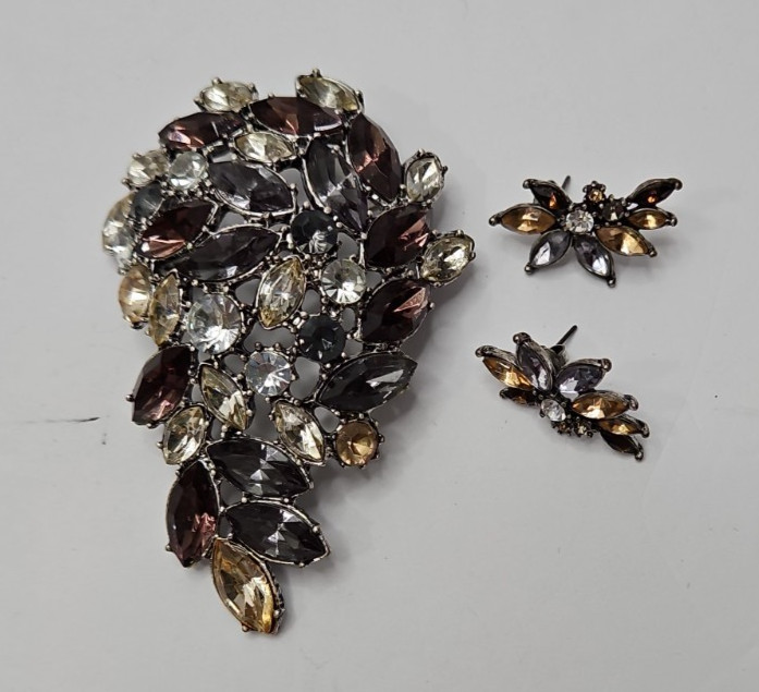 Vintage Brooch and Matching Pierced Earrings Multi-Colored Marquise Rhinestones