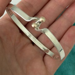 Tiffany & Co. Sterling Silver & 18K Gold Vintage Two Tone Hook Eye Bracelet 6.5″