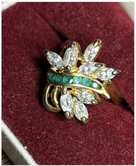 Vtg Sz 5.5 Green Emerald w/White Colorless Marquise Shape CZ Stones Cluster Ring