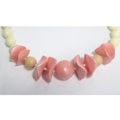 Vintage Style Pink Ivory Chunky Beaded Necklace Acrylic Statement