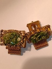 VTG MCM Cuff Links Men’s Green Jade Style Stone & Gold Tone Wraparound Mesh