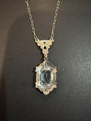 Vtg Art Deco Rhodium Plated Faceted Aquamarine Glass Filigree Pendant Necklace