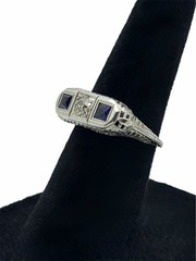 Antique Art Deco 18K White Gold Old Cut Diamond & Blue Sapphire Ring Size 4.5