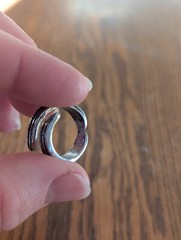 Vintage Double Feather Small Ring. No Brand No Metal Content