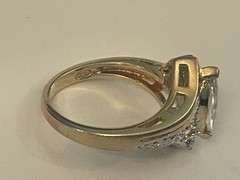 SETA CZ Gold Tone Crystal Marquise Ring ~ Size 6 Beauty 🌺🌺