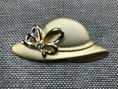 Vintage Tona Signed Satin Gold Toned Hat Brooch Pin [ML07]