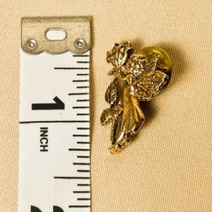 Vintage Girl Angel Fairy Hugging Rose Pin Gold Tone A16 Jewelry