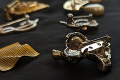 Vintage To Modern Lot Of 8 Brooches, Gold Tone, Silver Tone, Rhinestone
