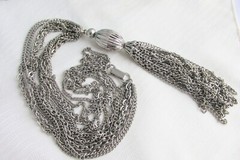 Vintage Cable & Curb Chains 5.5″ Tassel Pendant Necklace Silver Plate Onion Bead