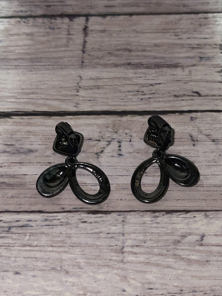 Vintage Costume Jewelry Earrings ~ gun metal grey