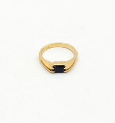 Vtg Sz 7 Ring Sm Black Cubic Zirconia 18KGE Stackable Fashion Jewelry StyS3