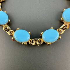 Vintage Bracelet Blue Milk Glass Gold Tone Oval Links MCM 6.5″ Faux Turquoise