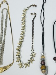 ✨VTG Lot Of 18 Vintage Necklaces & Belt, Chains, Gold silver Tone Varies Styles