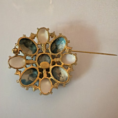 Vintage 60s-70s Jeanne Faux Turquoise White Milk Glass Cabochon Flower Brooch