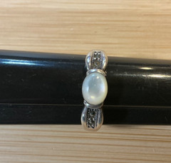 Vintage Mother Of Pearl Marcasite Signed Sterling Silver Ring Sz 9.75