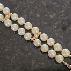 Ciner Faux Pearl Double Strand Beaded Bracelet Vintage Fancy Box Clasp 8.5 In