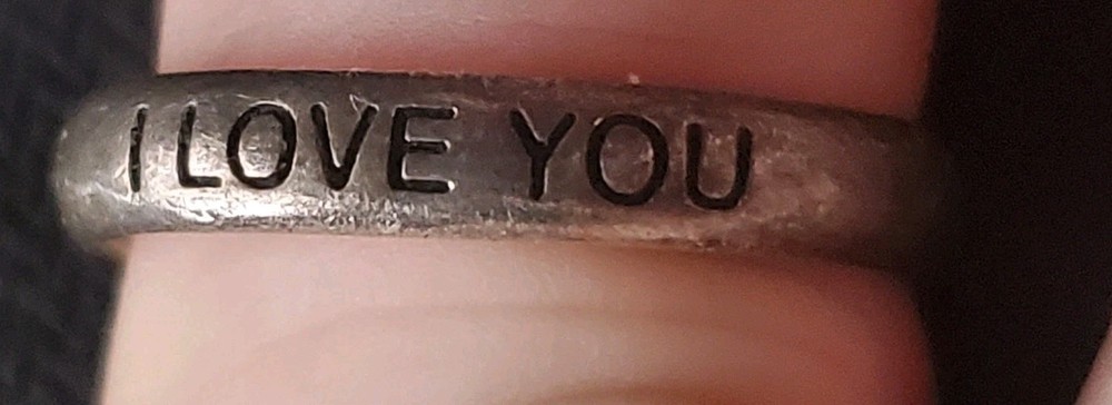 925 Sterling LA ROCKS “I Love You To The Moon & Back” Band Ring Size 8.75 J34