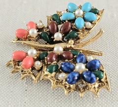 Vintage ART Brand Elegant Jeweled Butterfly Brooch Pin Gold Tone Jewelry 🦋