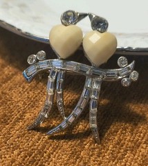Vintage Signed Albion Rhinestone Figural Couple Heart Heads – Love Is Beautiful!