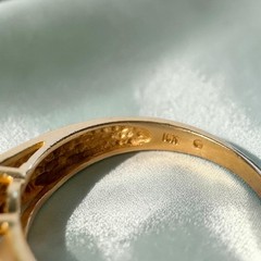 VINTAGE 10K Gold Natural Australian White Opal Diamond Ring Size 7 Rainbow Opal