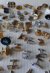 Lot 160 VTG Single Cufflinks Mixed Styles Tones Repurpose Jewelry Some Wear