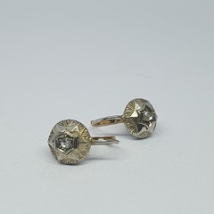 Antique Style Earrings on 18kt White Gold With Diamonds – 486