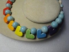 ANTIQUE 1970s PARROT PEARLS COLORFUL NECKLACE “Ceramic Beads & Hearts” STUNNING