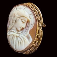 Vintage 14K Gold Shell Cameo Brooch Pendant Virgin Mary Religious 28.5mm, 4.7g