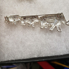 Vtg Danecraft silver tone 3 Elephant family Pin