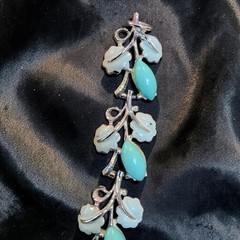 Vintage STAR 1940s-50s Signed Aqua Thermoset & Enamel Leaf Bracelet Silver Tone