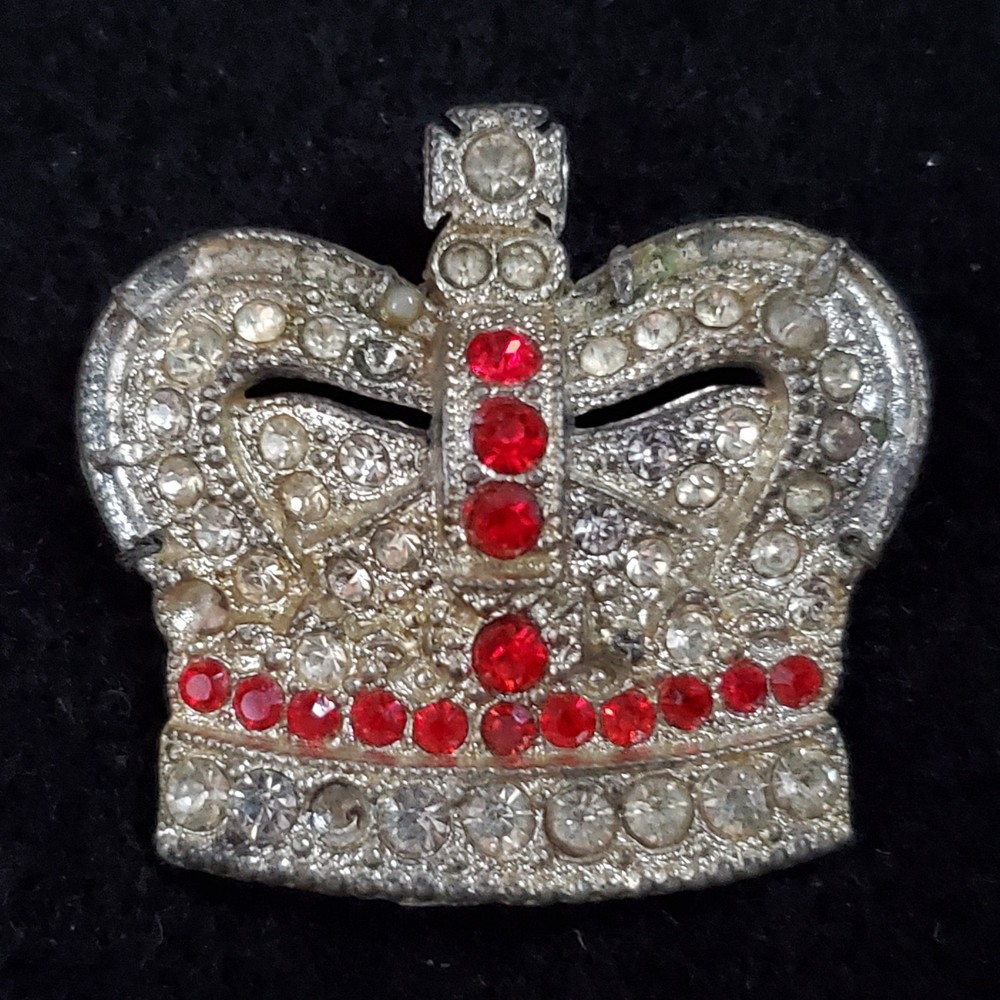 Vintage Pot Metal Rhinestone Brooch Silver Tone Crown 1.25″ READ