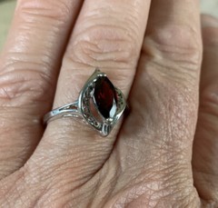 STERLING SILVER MARQUIS GARNET FILIGREE RING SIZE 9 Stamped 925 RJ