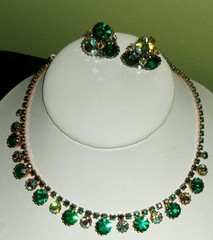 Vintage Green/AB Rhinestone Necklace Earring Set Demi-Signed Weiss