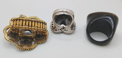 Vintage mixed material & metals necklace bracelet ring brooch lot