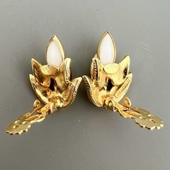 Vintage Hollycraft Earrings Milk Glass Bezel Set Gold Tone Clip Ons Signed