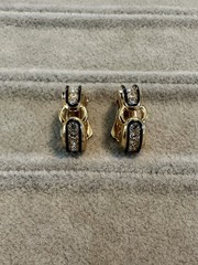 Vtg Signed Swan Swarovski Cuff Huggy Gold Tone Rhinestone Clip On Earrings