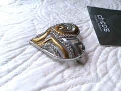 CHICO’S NWT 2008 AMERICAN HEART ASSO. SIGNED BROACH HEART SHAPE FAUX DIAMONDS