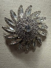 Vintage 1950s Starburst Clear Rhinestone Brooch Pin Silver Tone