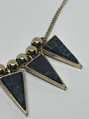 Goldtone Bead Triangle Faux Black Crackle Stone Dangles 17” Bib Necklace