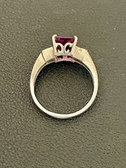 14K White Gold 2.50CT Purple Spinel & 0.20CTW Diamond Ring. Size 8.5 (Q110)