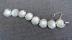 Vintage Coro White Moonstone Thermoset Cabachon Silver Tone Panel 7″ Bracelet