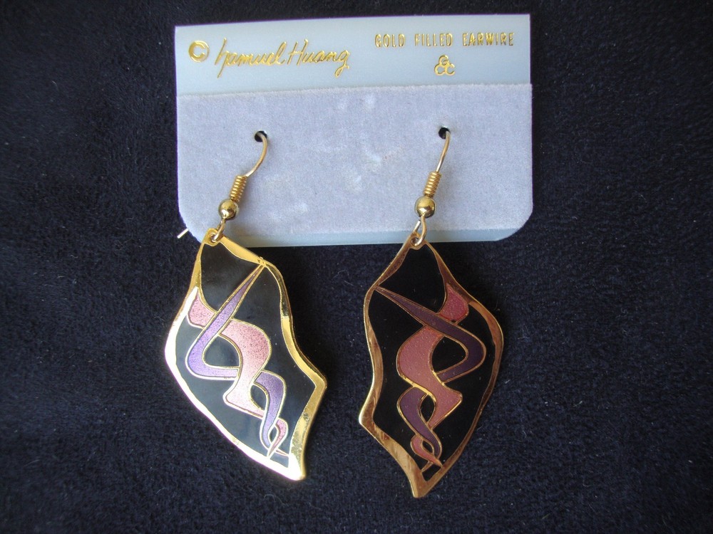 VINTAGE SAMUEL HUANG CLOISONNE HOOK DANGLE EARRINGS BLACK PINK & PURPLE ENAMEL
