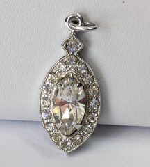 VTG Weiss Rhodium Plated Clear Rhinestone Drop Screw on Earrings & Pendant Set