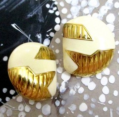 VTG RUNWAY MONET CREAM WHITE ENAMEL MODERNIST GP “Stars” NECKLACE EARRINGS SET