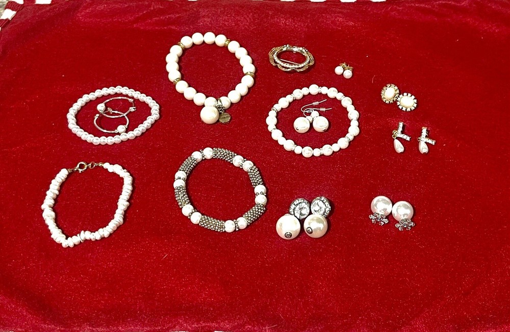 Pearl Jewelry Lot 5 Bracelets, 1 Pin And 7 Earrings Gold Silver Rhinestones Nice