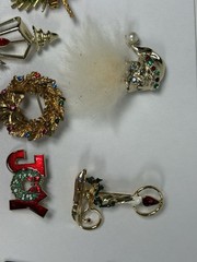 Lot Of 14 VTG Christmas Holiday Brooch Pin Multicolor Enamel Gold Silver Tone