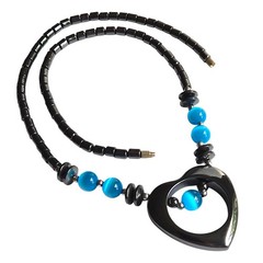Y2K Hematite Heart Pendant Necklace Blue Glass Cats Eye Beaded Silver Tone 18”