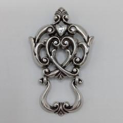 Brighton Chantilly Doorknocker Brooch Glasses Holder Hearts Articulated